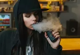 Cigarette électronique design : quel modèle pour quel profil de vape ?